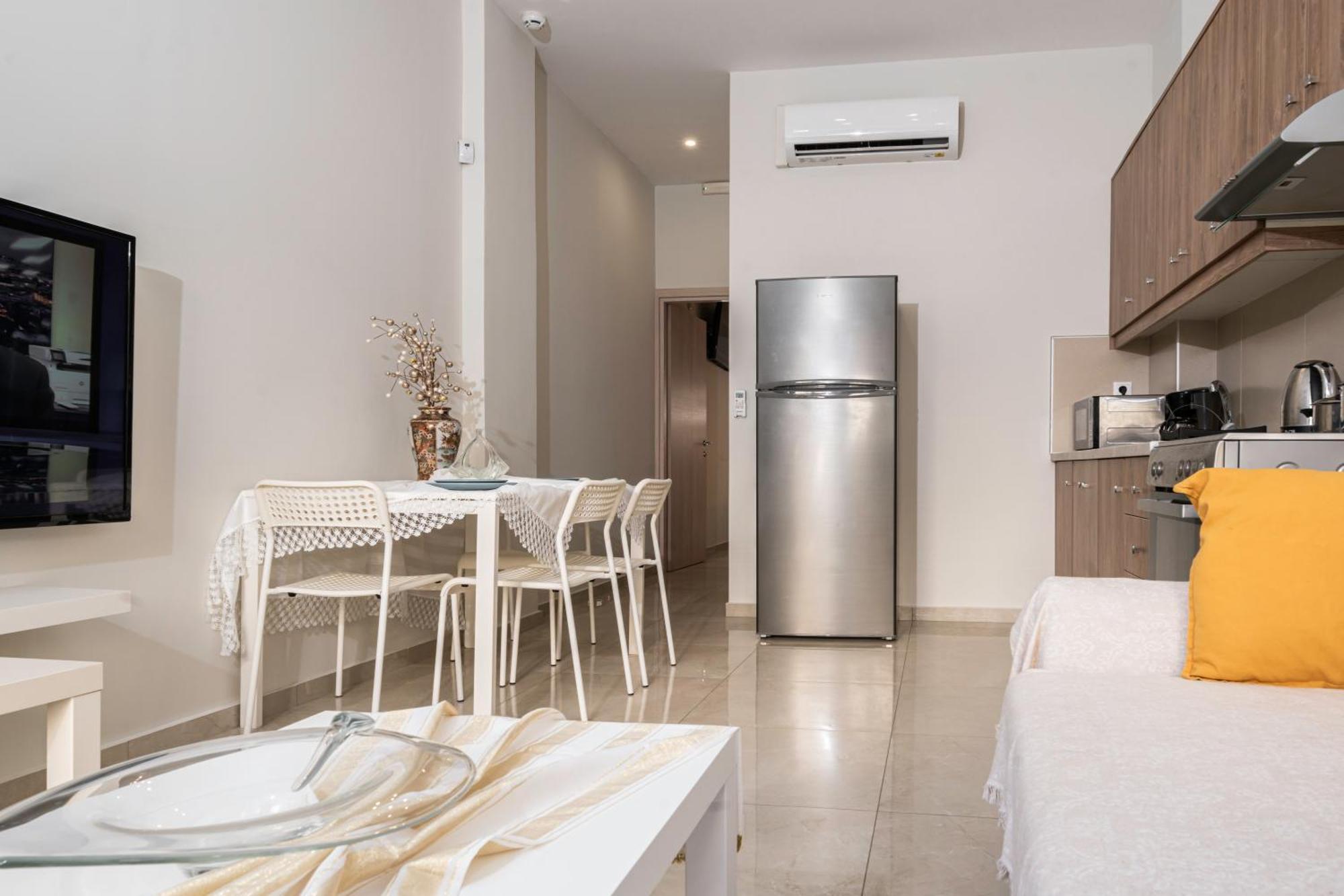 Neon Apartment, Modern, High Quality, Central Apt, Heraklion City Экстерьер фото