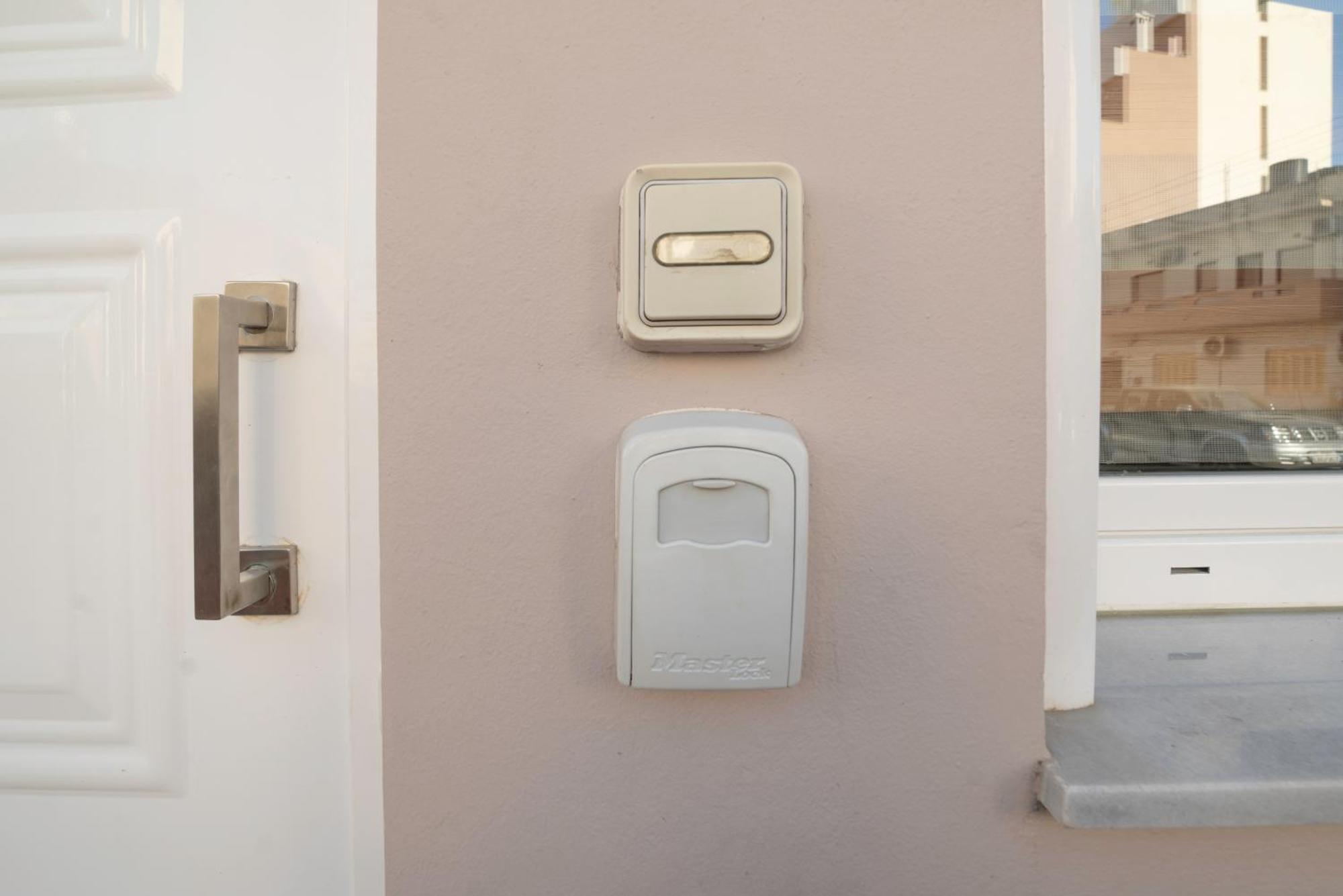 Neon Apartment, Modern, High Quality, Central Apt, Heraklion City Экстерьер фото